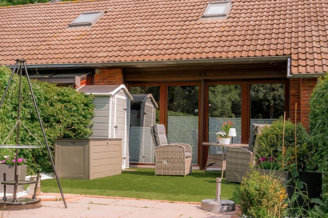 Kleines Ferienhaus Bei Greetsiel - Hunde Willkommen Krummhörn Extérieur photo