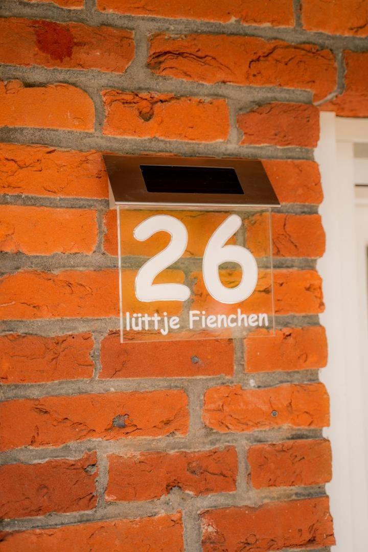 Kleines Ferienhaus Bei Greetsiel - Hunde Willkommen Krummhörn Extérieur photo